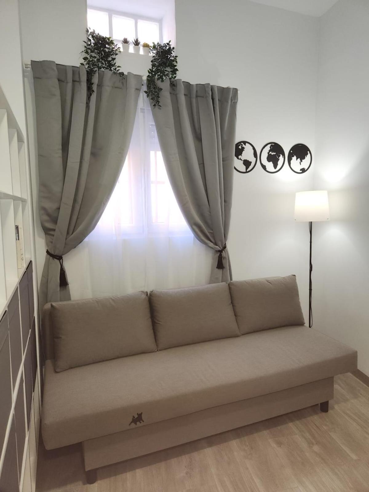 Plan B Madrid Vallecas エクステリア 写真